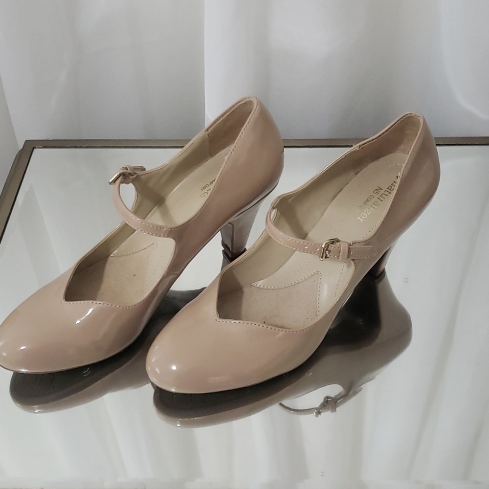 Naturalizer Mary Jane Pump